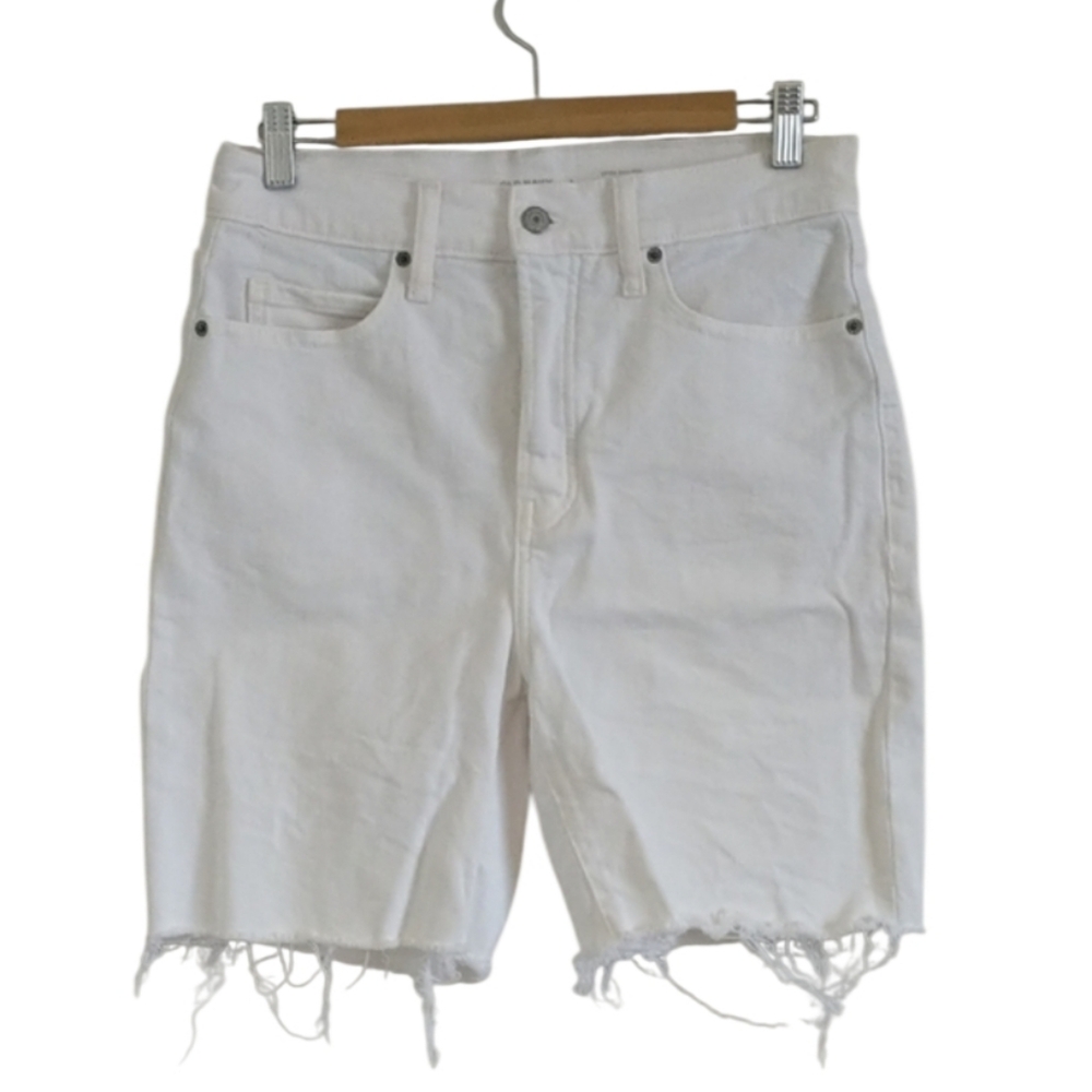 Old Navy White Extra High-Rise Jean Shorts for Women. Size-8